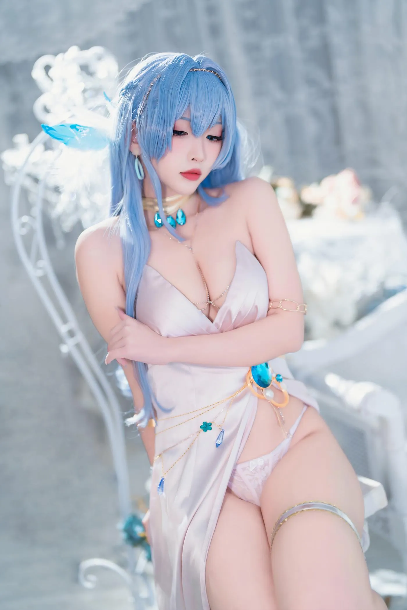 宮本桜 – NO.12 Nikke胜利女神 海伦娜礼服 [19P]插图3